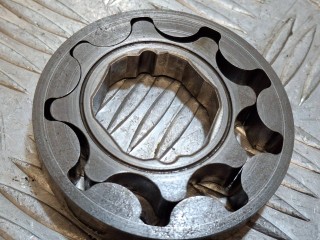 масляный насос, ориг. номер 25190867, 55556428, 25190865, Chevrolet Cruze 2008-2012