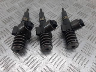 форсунка топливная, ориг. номер 03G130073G, Volkswagen Touran 1 поколение 2003-2006
