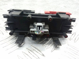кнопка аварийной сигнализации, ориг. номер 8200407415, Renault Megane 2 поколение 2002-2006