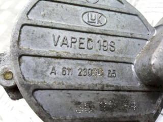 вакуумный насос, ориг. номер A6112300065, Mercedes-Benz C W203 2000-2004