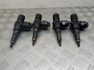 форсунка топливная, ориг. номер 038130073F, Volkswagen Golf 4 поколение 1997-2006
