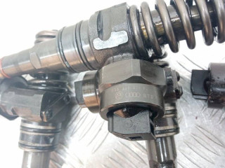 форсунка топливная, ориг. номер 038130073F, Volkswagen Golf 4 поколение 1997-2006