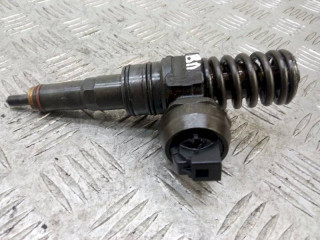 форсунка топливная, ориг. номер 038130073BN, Volkswagen Golf 5 поколение 2003-2009