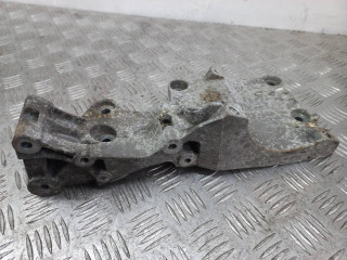 кронштейн генератора, ориг. номер 03G903143A, Volkswagen Touran 1 поколение 2003-2006
