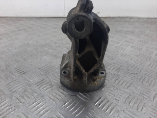 кронштейн двигателя, ориг. номер A6112230704, Mercedes-Benz C W203 2000-2004