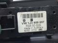 1J3959857 блок управления стеклоподъемниками передней левой Volkswagen Golf 4 поколение 2002г. - фото №3