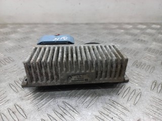 реле накала свечей, ориг. номер 8200558438, Renault Scenic 2 поколение 2003-2006