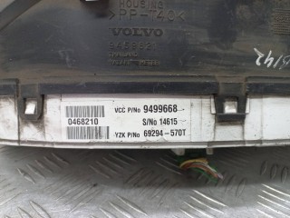 панель приборов (щиток), ориг. номер 9499668, Volvo V70 2 поколение 2000-2004