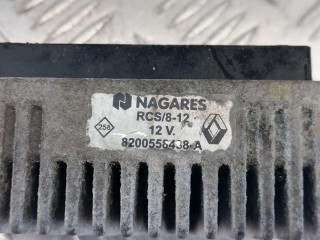 реле накала свечей, ориг. номер 8200558438A, Renault Scenic 2 поколение [рестайлинг] 2006-2009