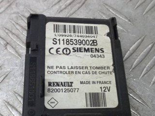 блок считывания ключ-карты, ориг. номер 8200125077, Renault Scenic 2 поколение [рестайлинг] 2006-2009