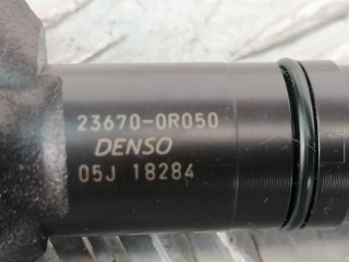 форсунка топливная, ориг. номер 236700R050, Toyota Corolla 9 поколение E120 [рестайлинг] 2002-2007