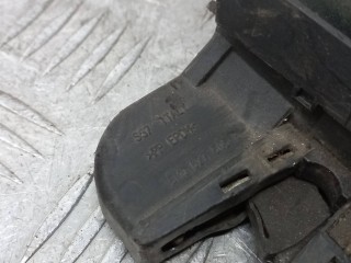замок багажника, ориг. номер 5M0827505B, Volkswagen Golf 5 поколение 2003-2009