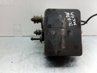 блок ABS, ориг. номер 1K0614517B, Volkswagen Golf 5 поколение 2003-2009