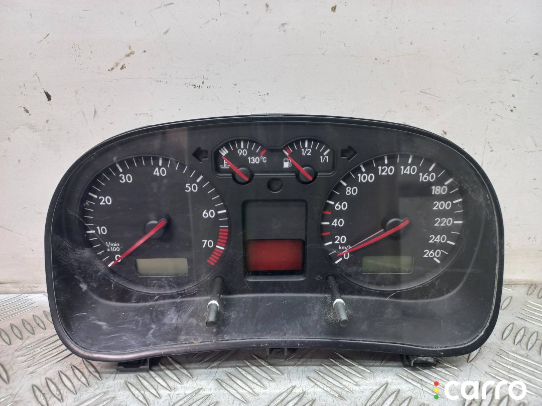панель приборов (щиток) Volkswagen Golf 4 поколение 1997-2006, левый руль, 1J0920825A, фото 1