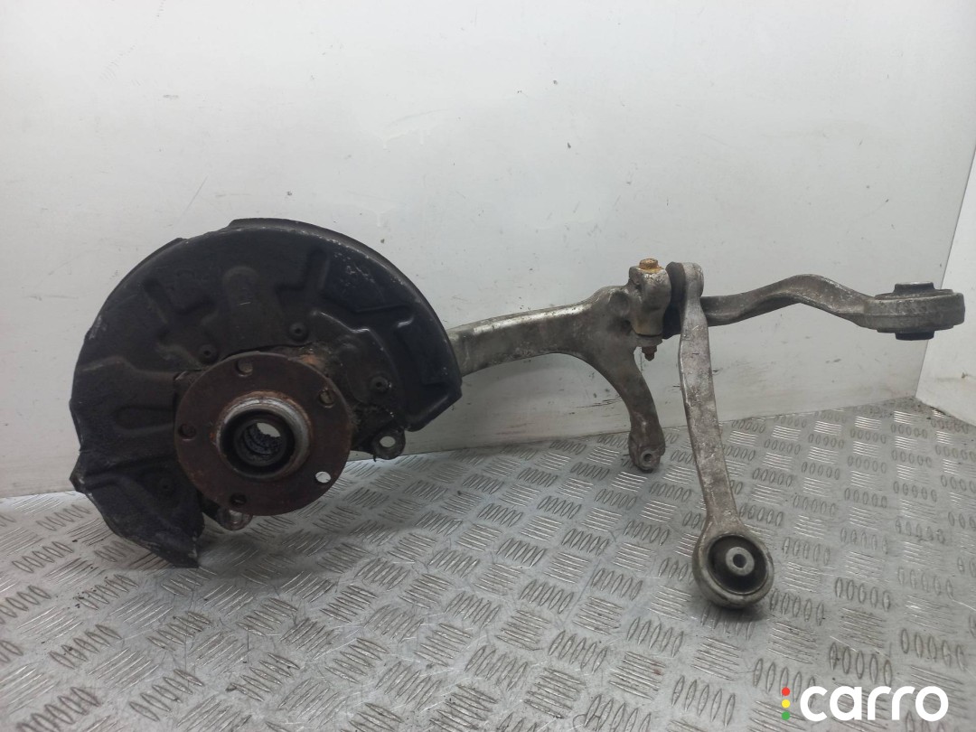 кулак левый Audi A4 B6 2000-2006, фото 1