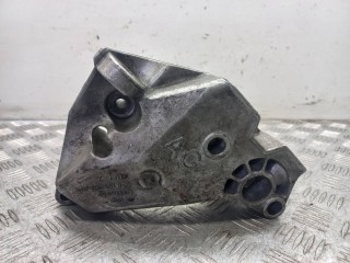 кронштейн двигателя, ориг. номер 038199207AG, Volkswagen Golf 4 поколение 1997-2006