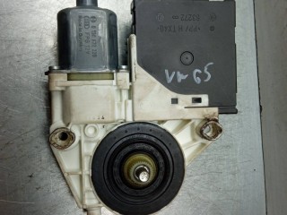 моторчик стеклоподъемника Volkswagen Polo 4 поколение [рестайлинг] 2005-2009, левый руль, 1KO959701N