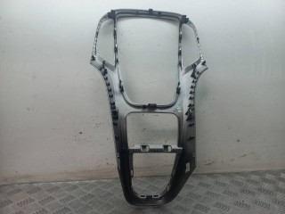 декоративная накладка центральной консоли, ориг. номер 13257562, Opel Astra J 2009-2012