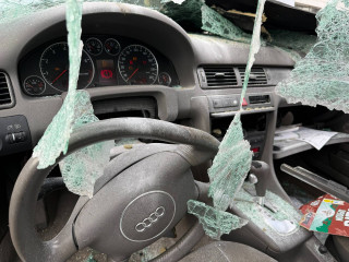 Audi A6 C5 [рестайлинг] 2004г. 2.4 л., BDV - фото №2