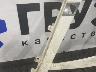 Окантовка левой фары, ориг. номер 21963005, Volvo FM4