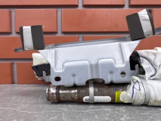 Шторка безопасности правая, ориг. номер 7030B008, Mitsubishi Pajero Sport 3 2015-2020