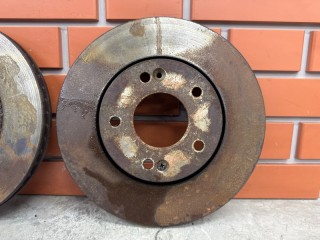 Диски тормозные комплект передние, ориг. номер 517121M000, Kia Cerato TD 2009-2013