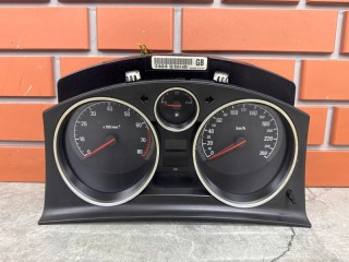 Щиток приборов Opel Astra H 2004-2007