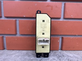 Блок управления стеклоподъемниками, ориг. номер 9357026100, Hyundai Santa Fe SM 2000-2004