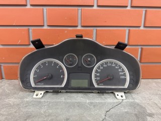 Щиток приборов Hyundai Santa Fe SM 2000-2004