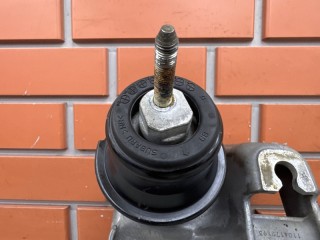 Подушка двигателя левая, ориг. номер 41022AJ030, Subaru Legacy BM9 2009-2013
