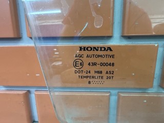 Стекло заднее правое, ориг. номер 73400SMGE00, Honda Civic 5D 2005-2008