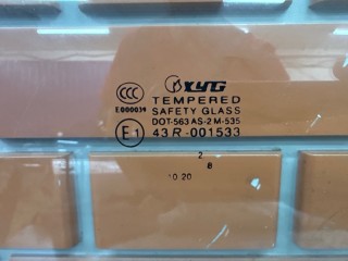 Стекло переднее правое, ориг. номер 824204H010, Hyundai Grand Starex TQ 2007-2015