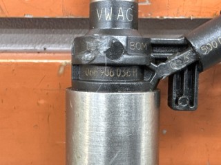 Форсунка, ориг. номер 06H906036H, Volkswagen Passat B6 2005-2010