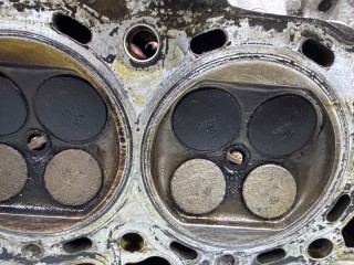 Головка блока цилиндров правая, ориг. номер 2210037205, Hyundai Santa Fe SM 2000-2004