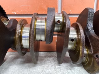 Коленвал, ориг. номер 2311037300, Hyundai Santa Fe SM 2000-2004