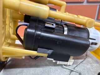 Топливный насос, ориг. номер 3111026500, Hyundai Santa Fe SM 2000-2004