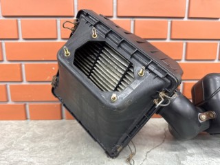 Корпус воздушного фильтра, ориг. номер MR127419, Mitsubishi Montero Sport K96W 1996-2000