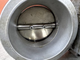 Заслонка дроссельная, ориг. номер 8200123061, Renault laguna 2 2001-2005