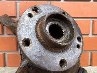 Кулак передний правый, ориг. номер 8200322078, Renault laguna 2 2001-2005