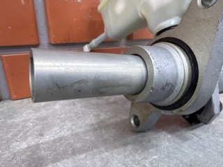 Главный тормозной цилиндр, ориг. номер 3C1614019E, Volkswagen Passat B6 2005-2010