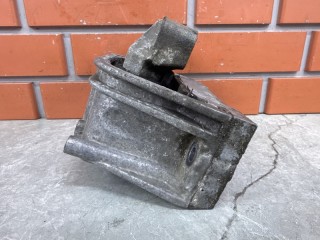 Подушка двигателя правая, ориг. номер 1K0199262M, Volkswagen Passat B6 2005-2010