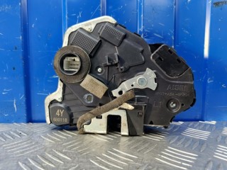 Замок передний левый, ориг. номер 8225065J11, Suzuki Grand Vitara 1 2005-2008