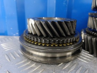 Шестерни КПП, ориг. номер 4327049701, Hyundai Grand Starex TQ 2007-2015