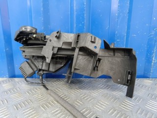 Замок передний правый, ориг. номер 2066073, Ford Focus 3 2011-2015