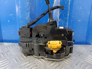 Замок передний правый, ориг. номер 13579523, Chevrolet Cruze J300 2012-2016