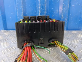 Блок предохранителей под капот, ориг. номер 6N1T14401AGF, Ford Fusion 1 2005-2012