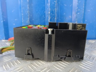 Блок предохранителей под капот, ориг. номер 6N1T14401AGF, Ford Fusion 1 2005-2012