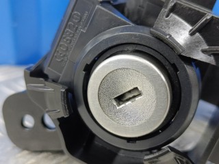Замок зажигания, ориг. номер BT4T15607AA, Ford Explorer Sport 5