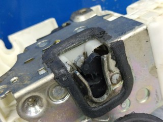 Замок передний правый, ориг. номер A1647201035, Mercedes-Benz M-Class W164 2005-2008