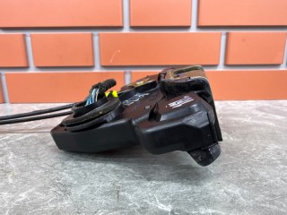 Замок передний левый, ориг. номер 6904002151, Toyota Avensis T250 2003-2006